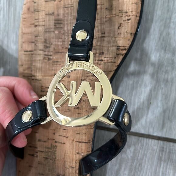 Michael Korrs black slides sandals - Picture 3 of 4